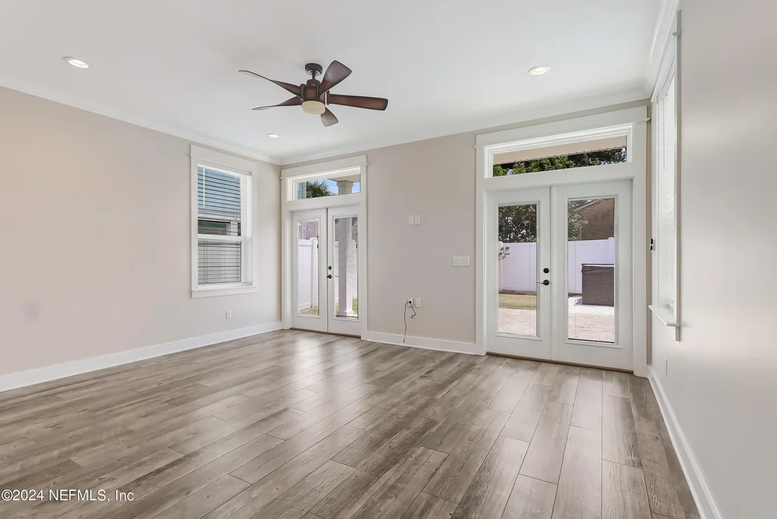 Photo of 199 OLEANDER Street
