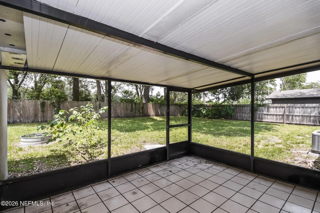 Photo of 8371 POINTER Drive N