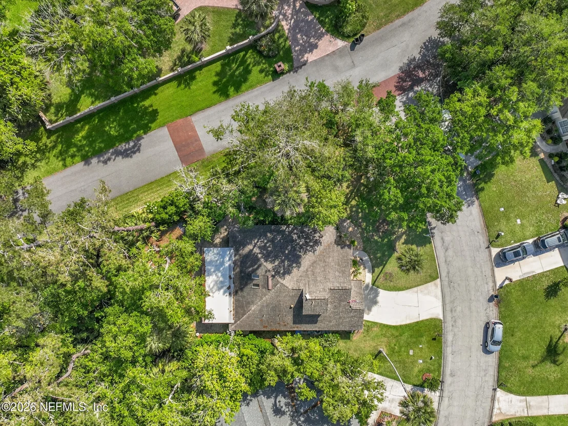 Photo of 104 OAK VIEW Circle