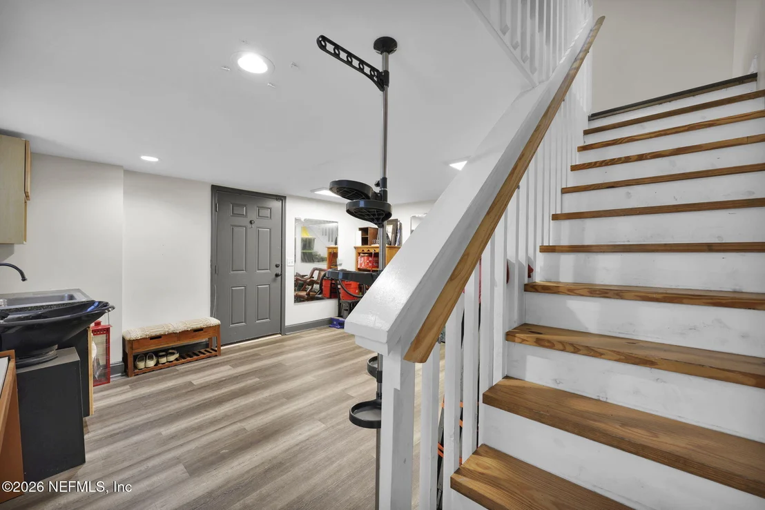 Photo of 1521 CHARON Road