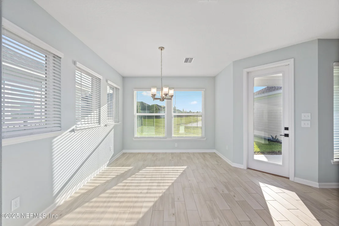 Photo of 812 WINDLEY Drive