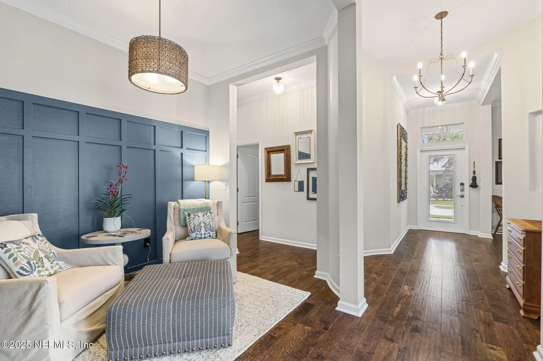 Photo of 1169 OVERDALE Road