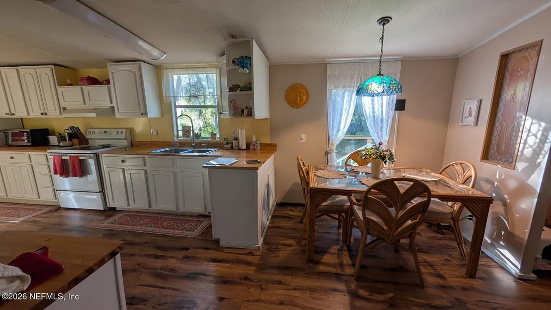 Photo of 105 ILLINOIS Drive