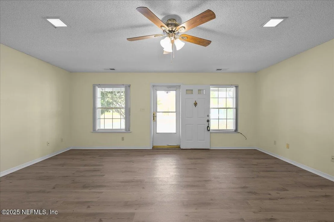Photo of 105 CRESTWOOD Drive