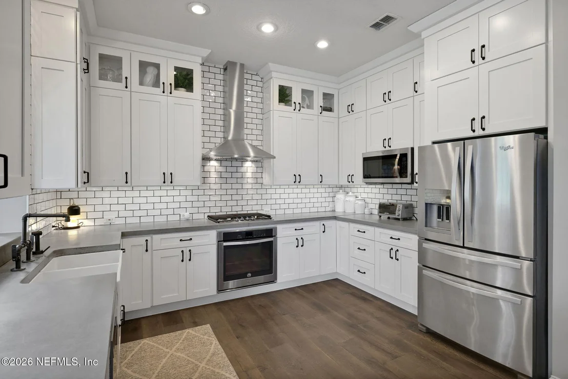 Photo of 1005 MEADOW VIEW Lane