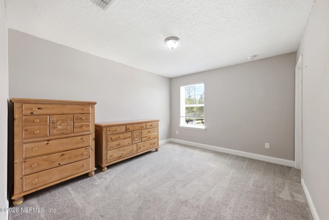 Photo of 133 HOWELL Court