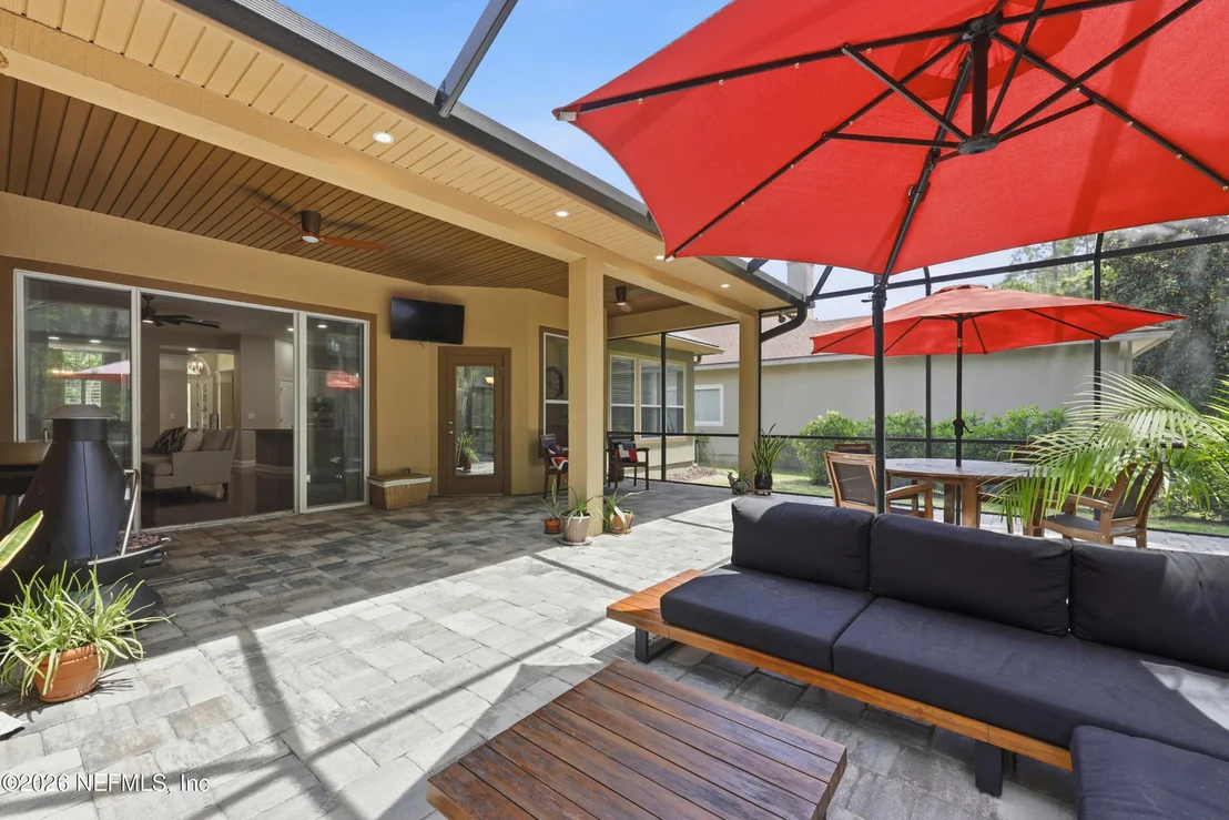 Photo of 275 FLORES Way