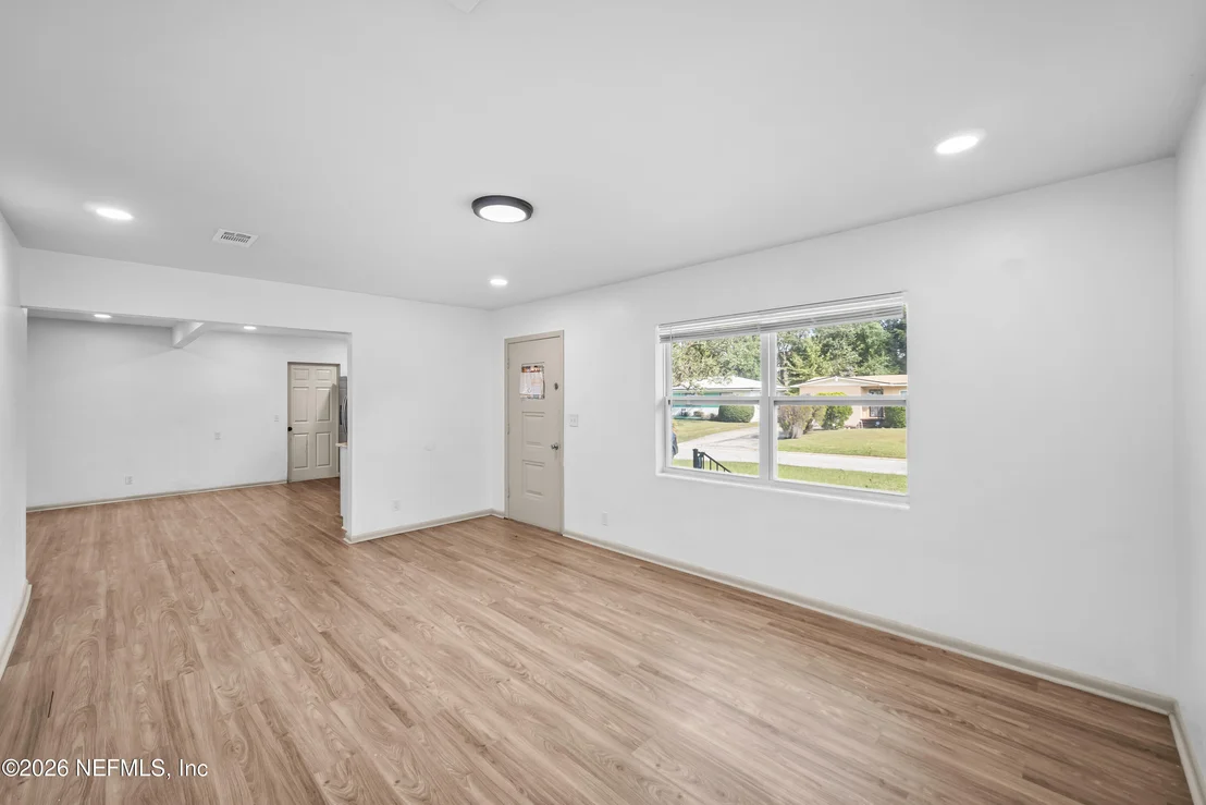 Photo of 6910 CARTIER Circle