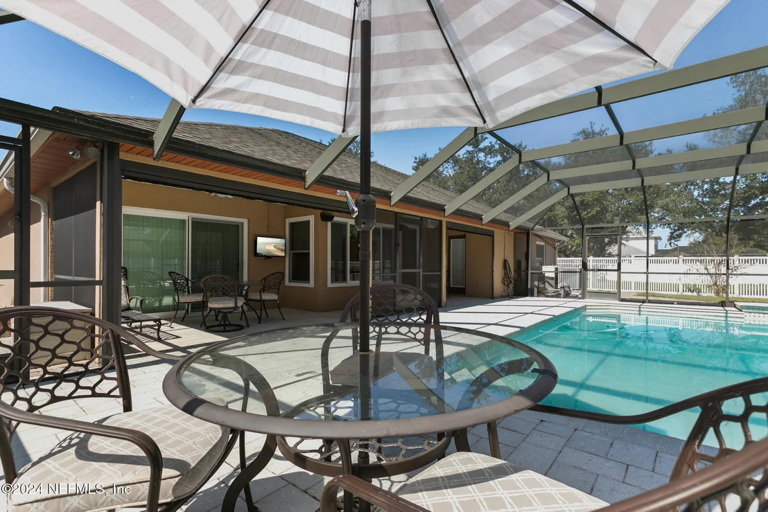 Photo of 800 LAPOMA Way