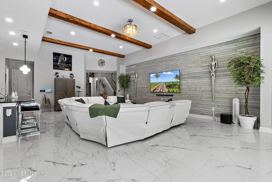 Photo of 10468 SILVERBROOK Trail