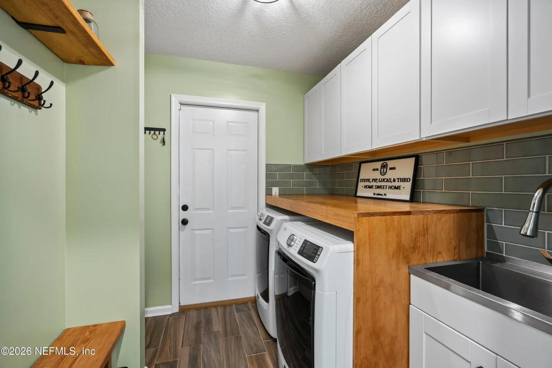Photo of 1157 ASHMORE Drive