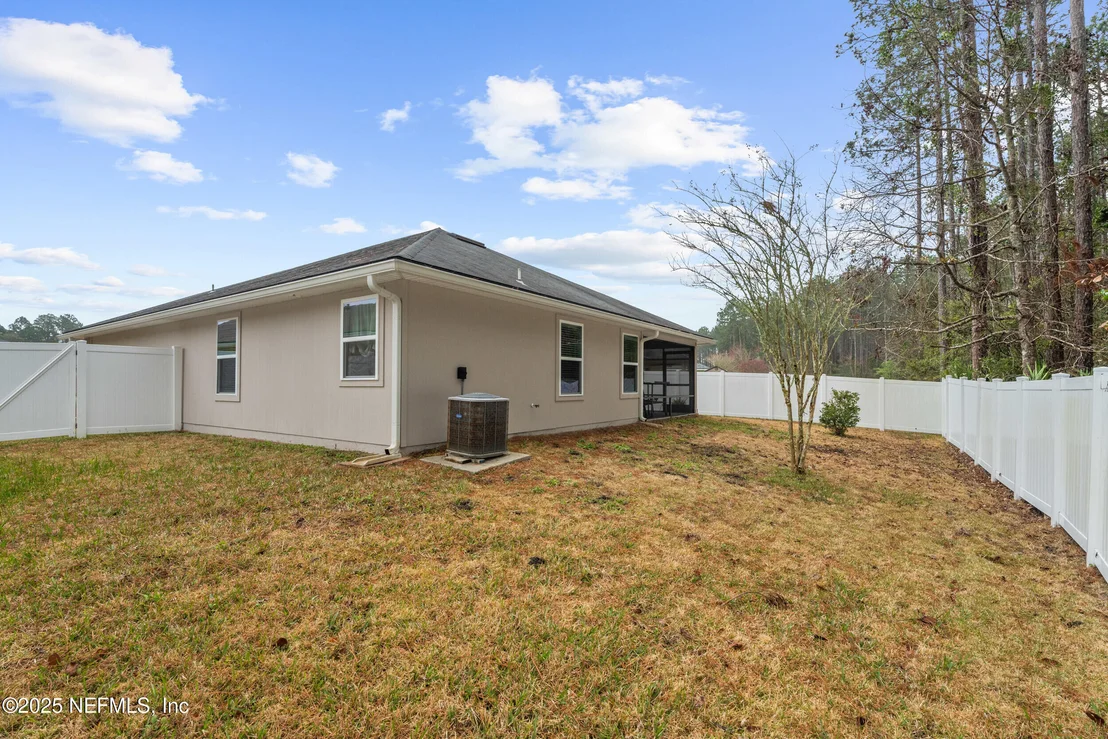 Photo of 96433 COMMODORE POINT Drive