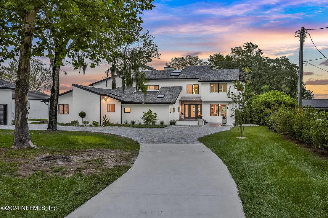 Photo of 3647 WESTOVER Road