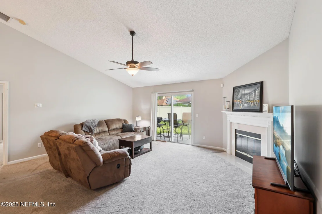 Photo of 9425 STAPLEHURST Drive