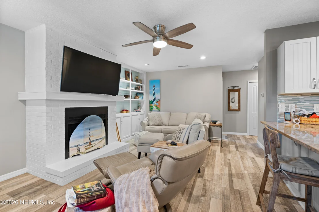 Photo of 111 FERDINAND Avenue