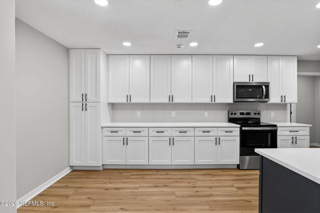 Photo of 655 FINGAL Drive