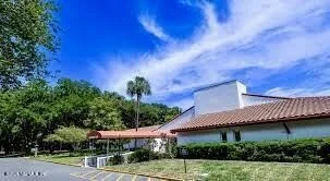 Photo of 702 NIEVES Lane