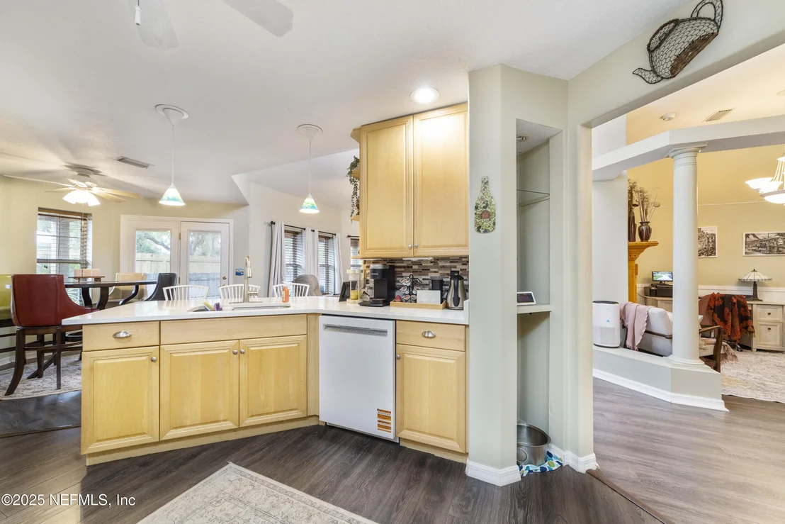 Photo of 408 NINETEENTH Street