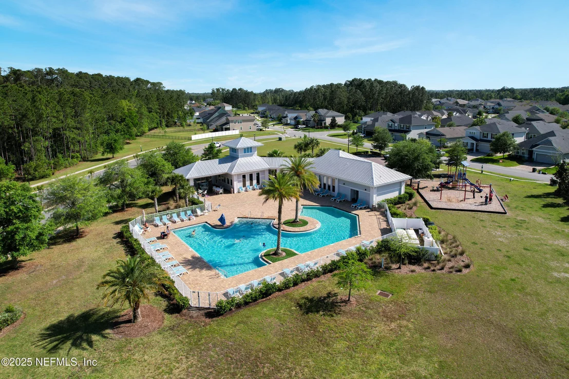 Photo of 695 SANDSTONE Drive