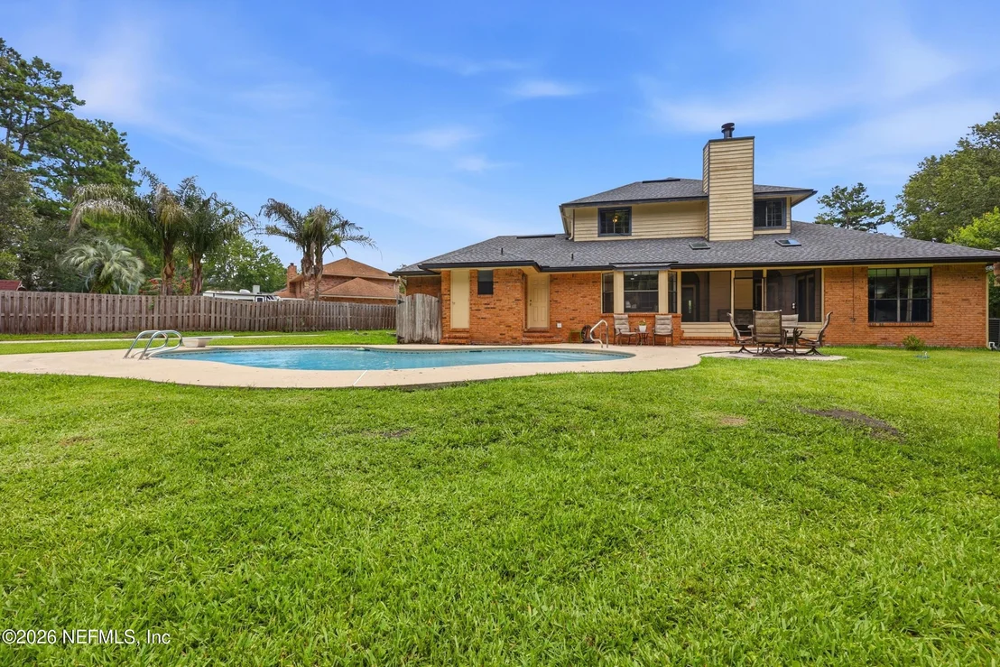 Photo of 668 FINGAL Drive
