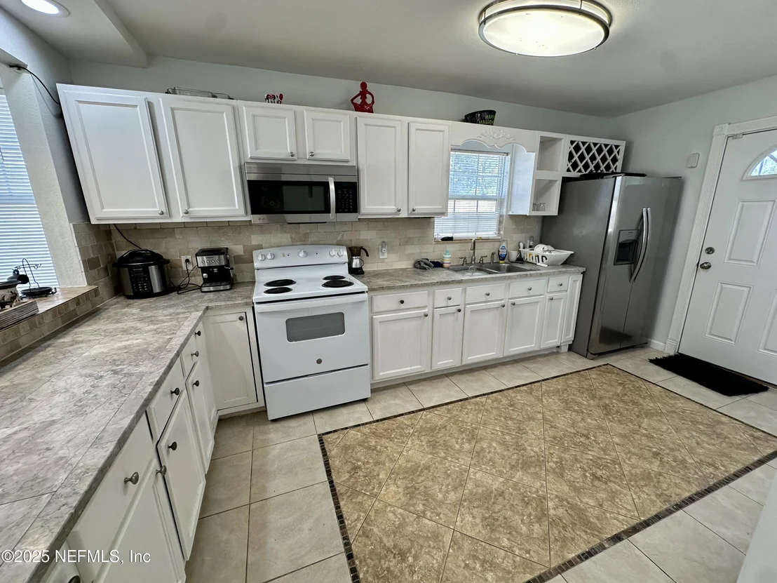 Photo of 1753 DIBBLE Circle E