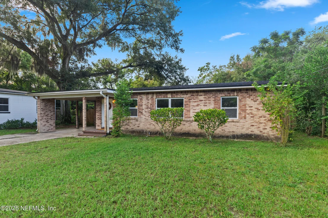 Photo of 3639 RENDALE Drive N
