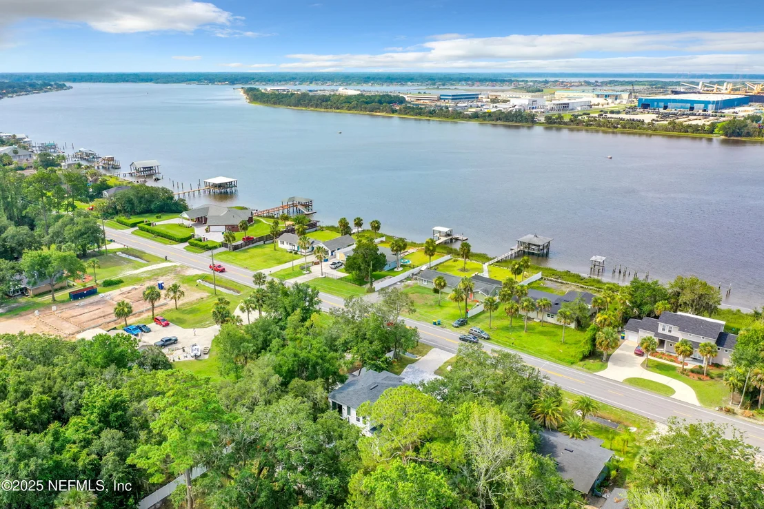 Photo of 5765 HECKSCHER Drive