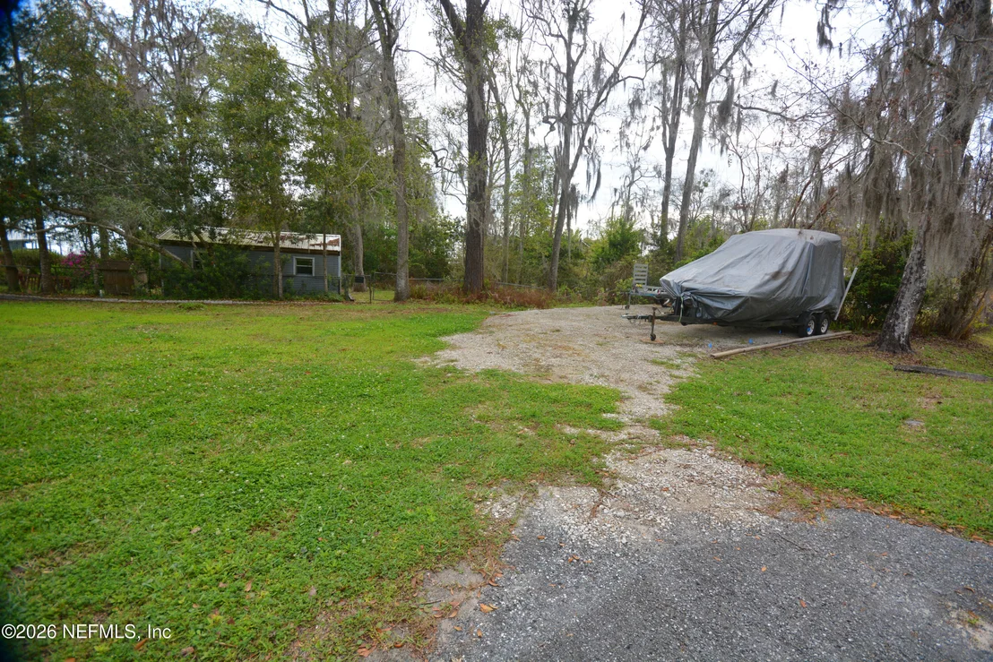 Photo of 176 LAKE Drive