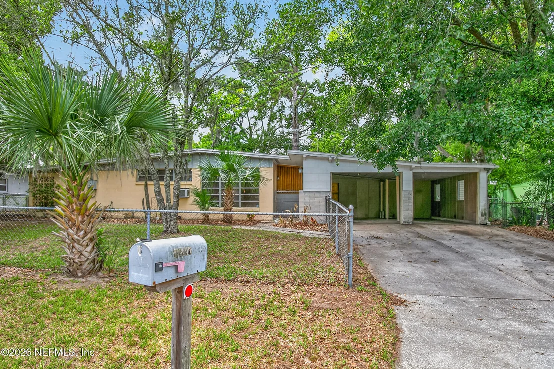 Photo of 1640 CHATEAU Drive