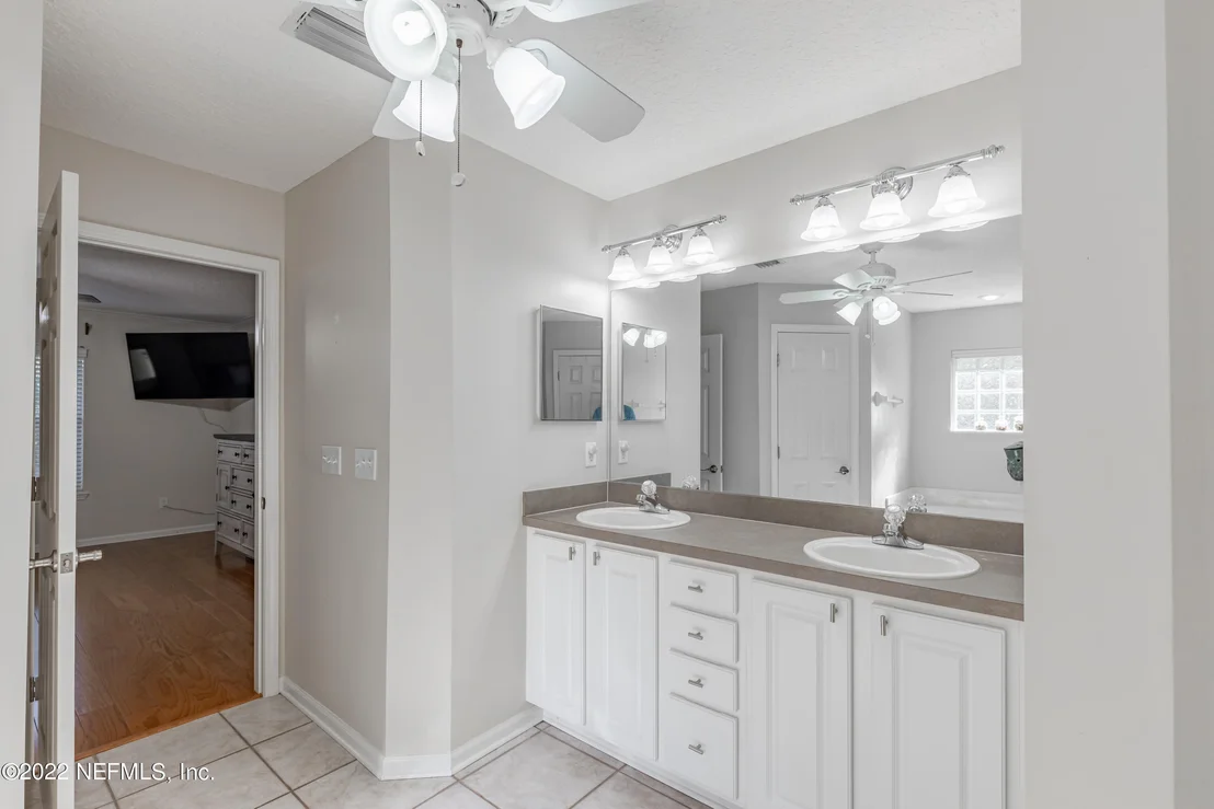 Photo of 4079 EDGELAND Trail