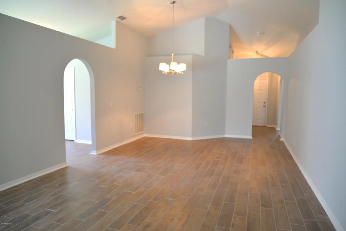 Photo of 141 KING ARTHUR Court
