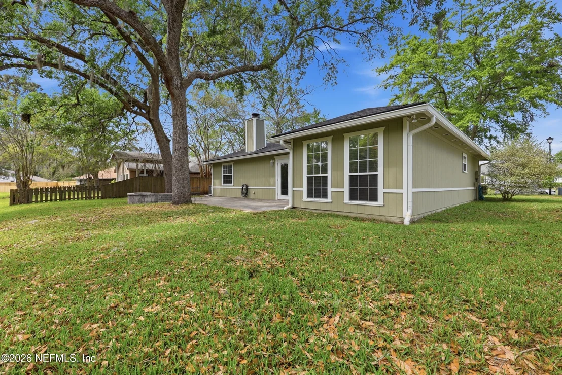 Photo of 572 COZYBROOK Lane