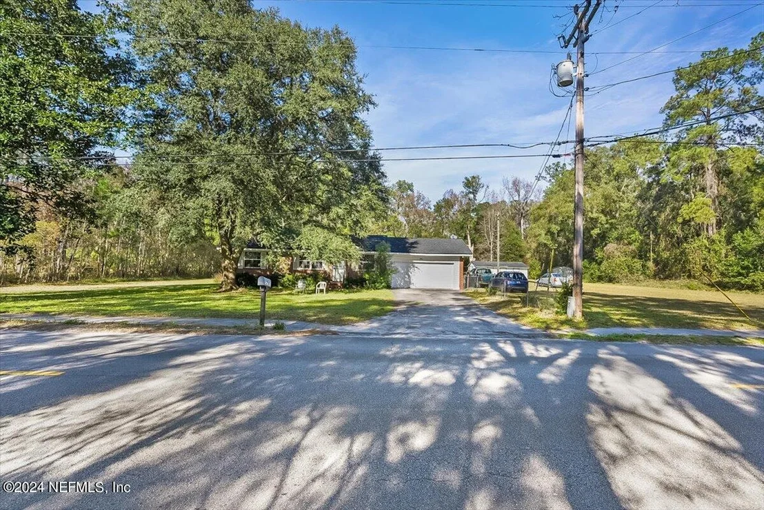 Photo of 3866 MAIN Street
