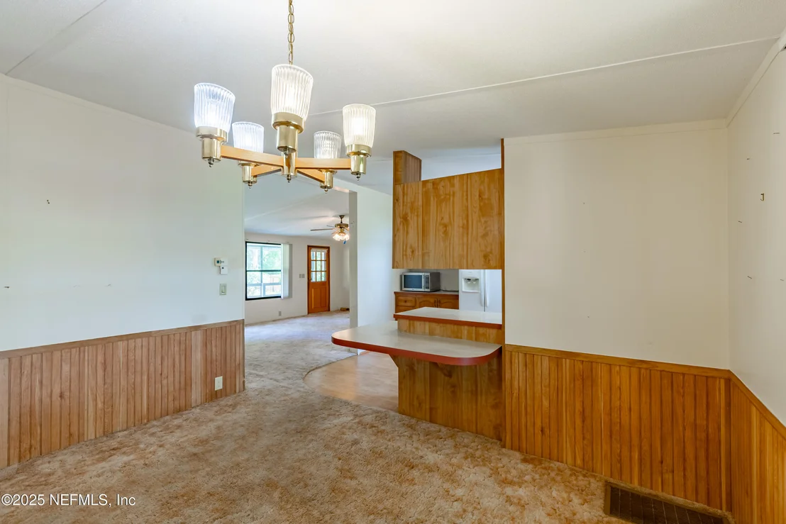 Photo of 101 PINE TREE Lane