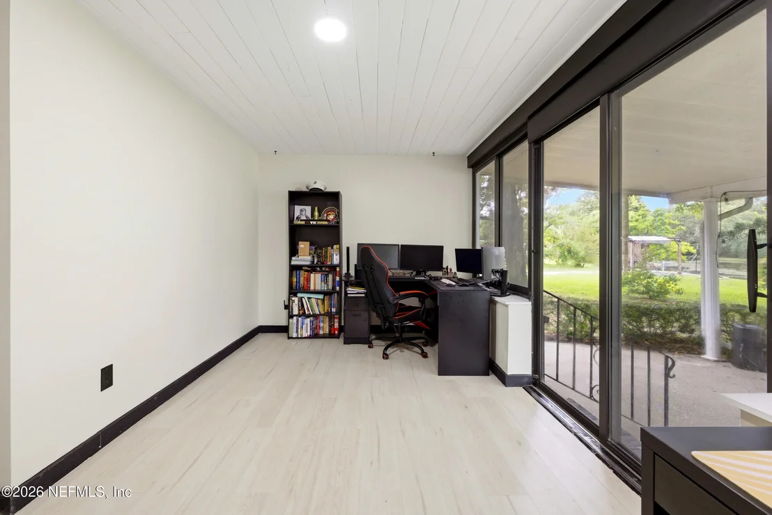 Photo of 7484 SPINOLA Road