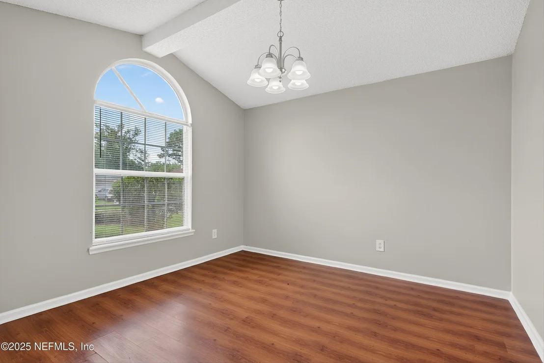 Photo of 7770 INVERMERE Boulevard N
