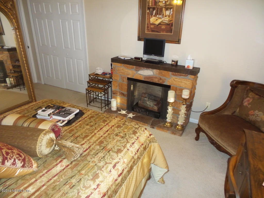 Photo of 1012 OAK ARBOR Circle