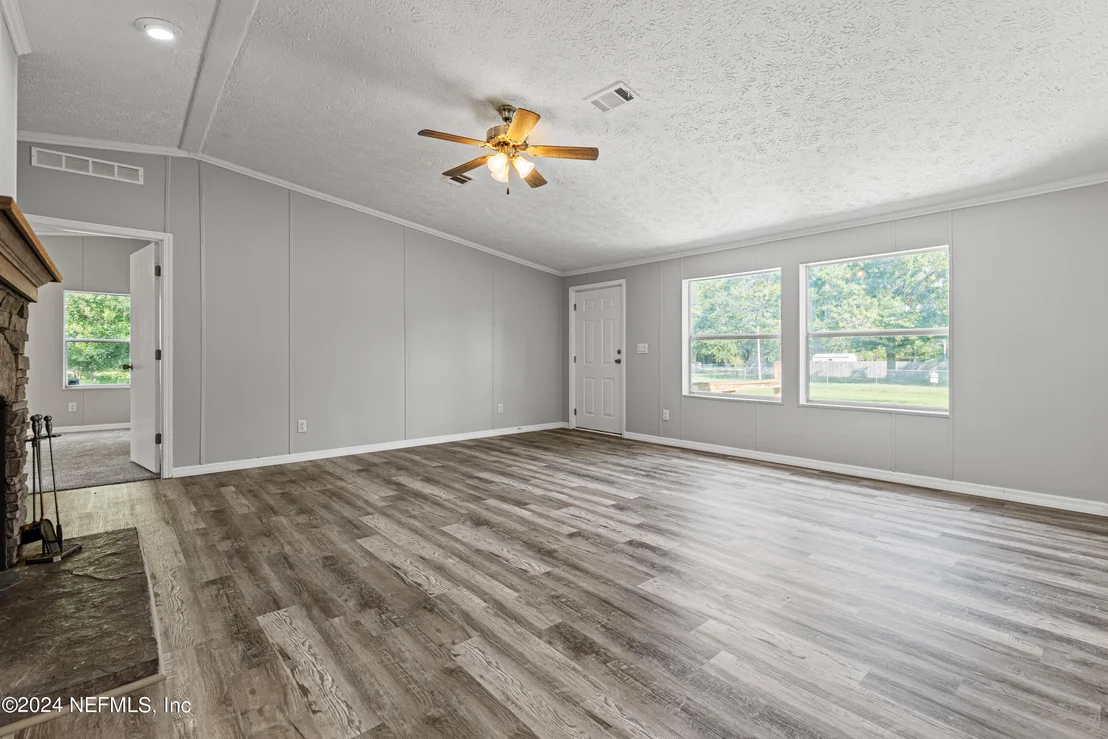 Photo of 3994 SUZANNE Drive