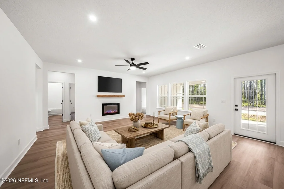 Photo of 14035 DUNROVEN Drive