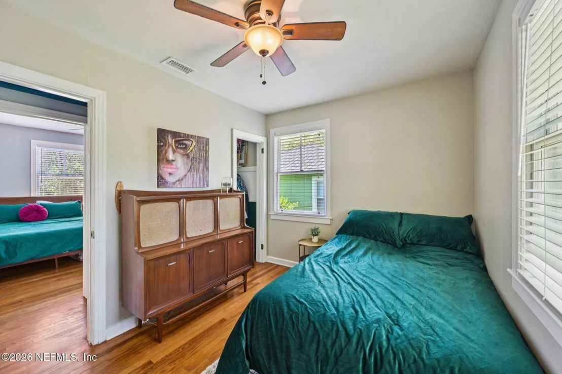 Photo of 1315 AZALEA Drive