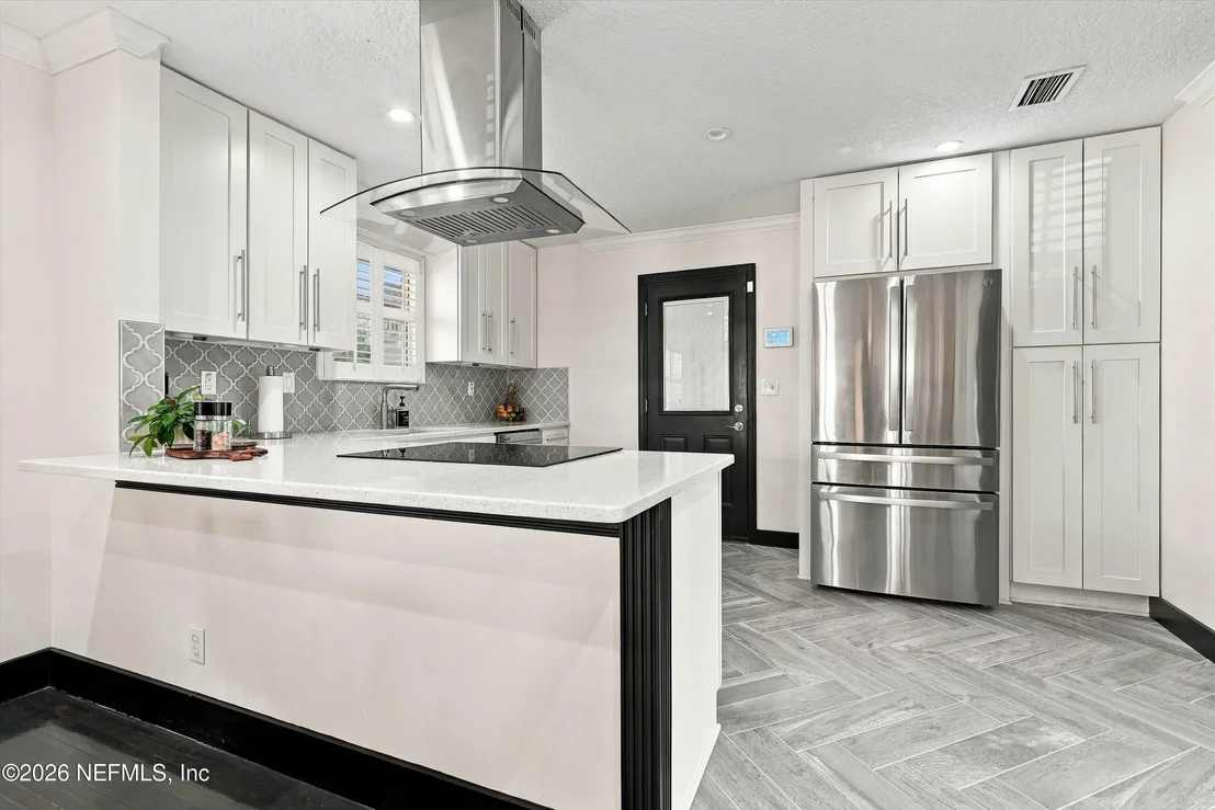 Photo of 2432 CEDAR SHORES Circle