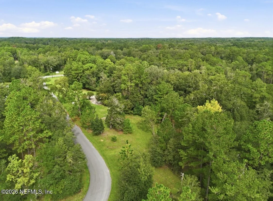 Photo of 1733 HEREFORD Road
