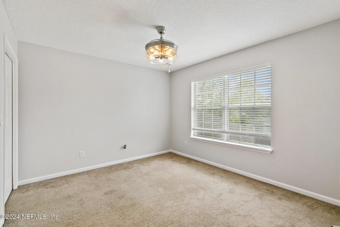 Photo of 4120 LONICERA Loop
