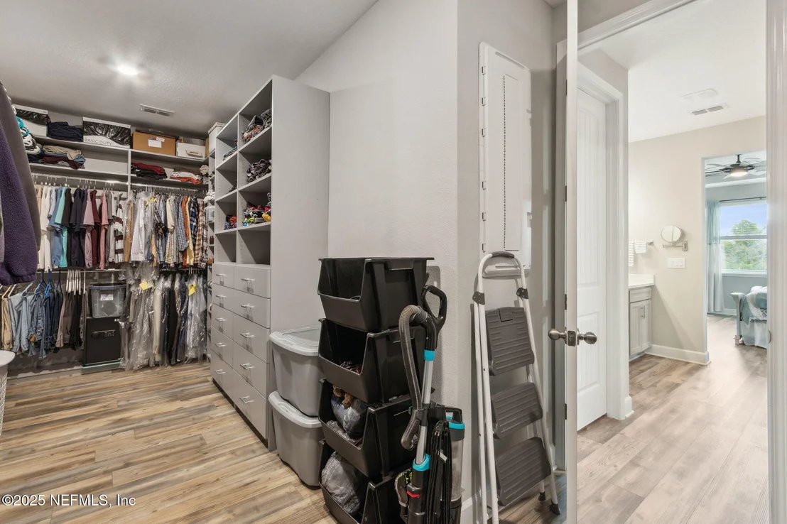 Photo of 85558 FALL RIVER Parkway