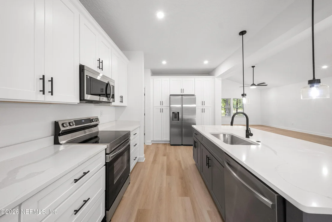 Photo of 13529 SETTINDOWN Drive