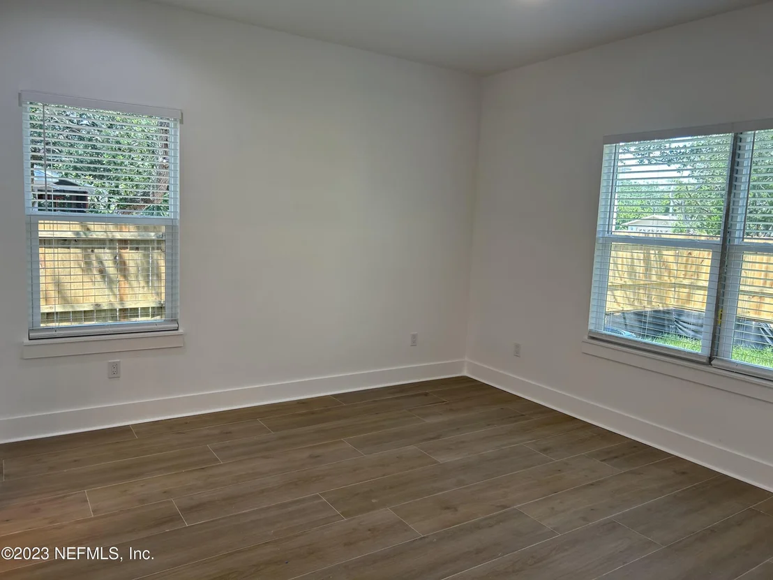 Photo of 504 NINETEENTH Street