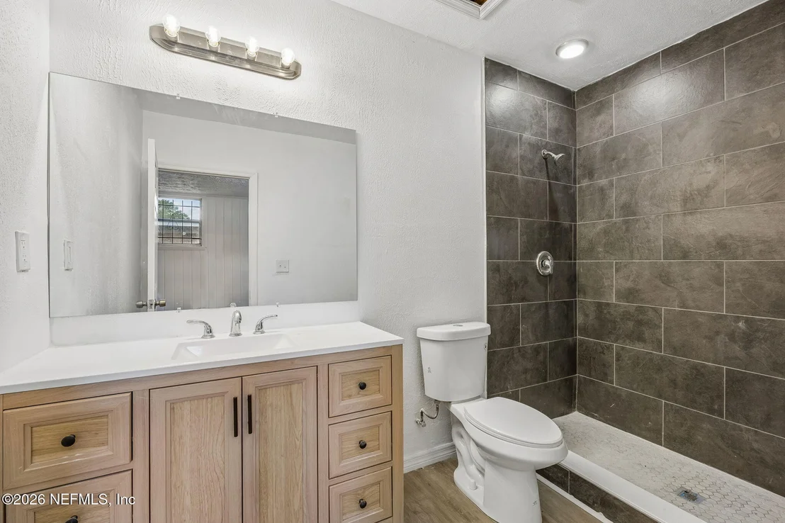 Photo of 3304 DIVISION Street