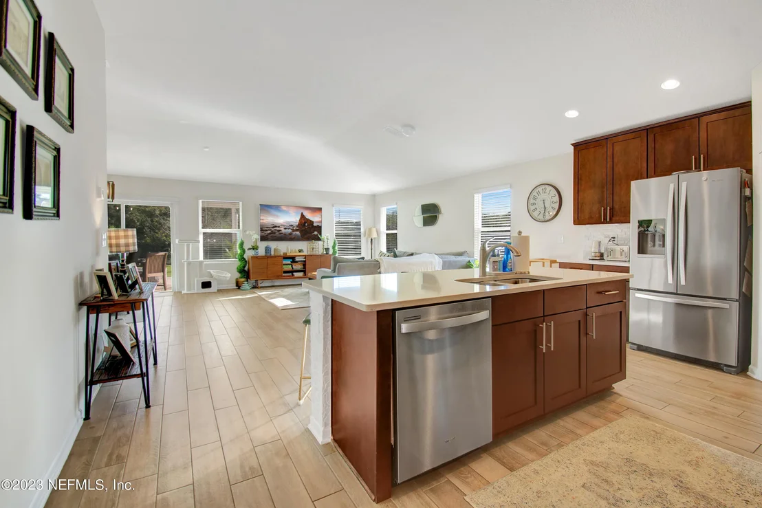 Photo of 510 CHASEWOOD Drive