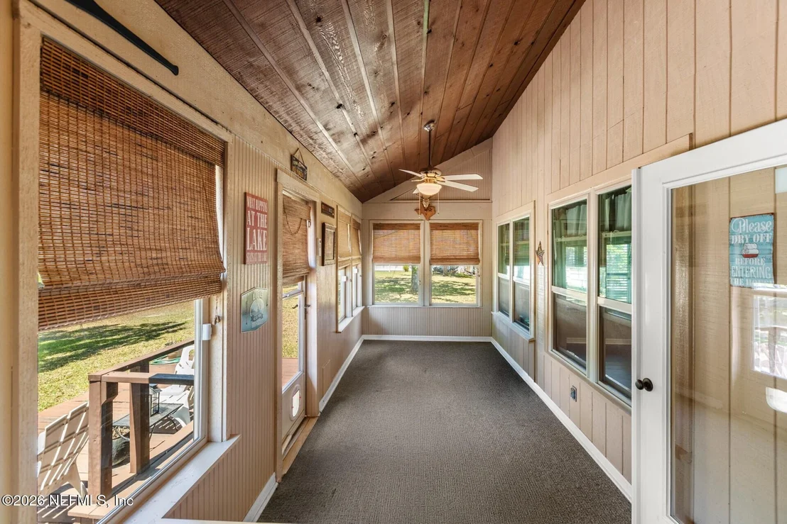 Photo of 5930 ISLAND Road