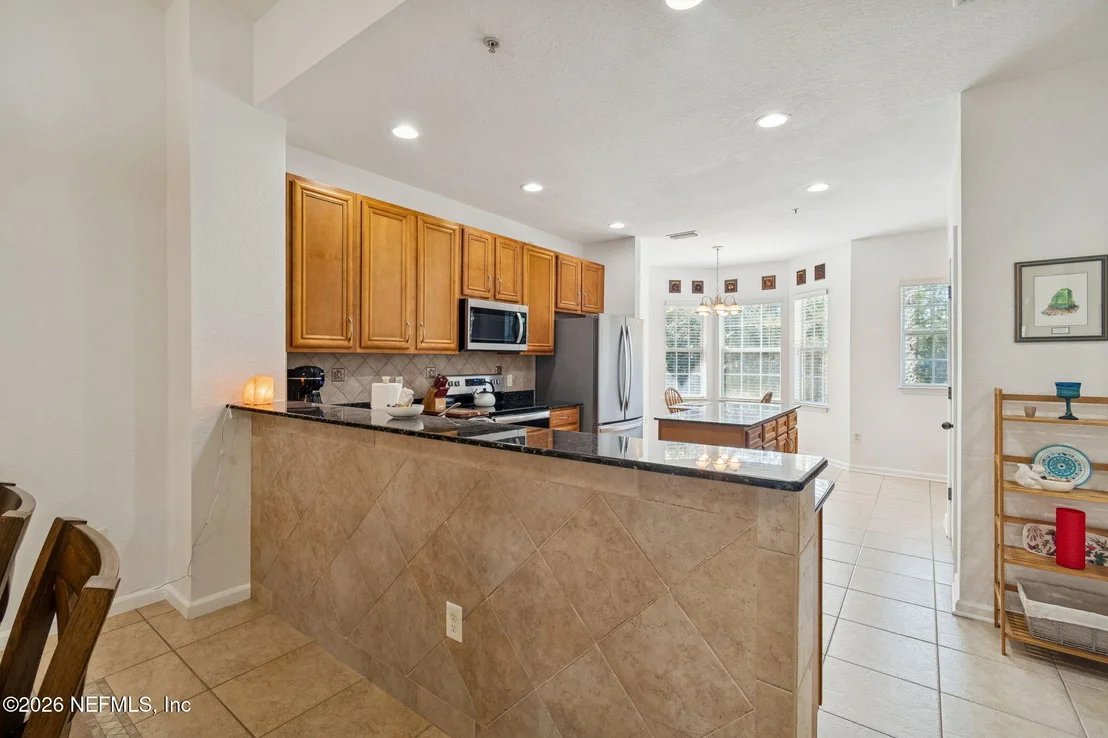 Photo of Unit 1005 at 175 BAYBERRY Circle